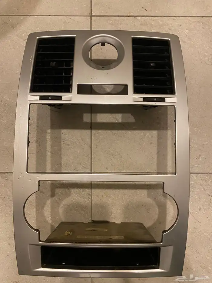 مسجل وديكور كرايسلر 2010 مستخدم 4