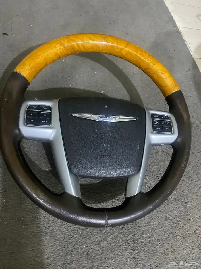 طاره كلايسلر نظيفه مع الارباق 0