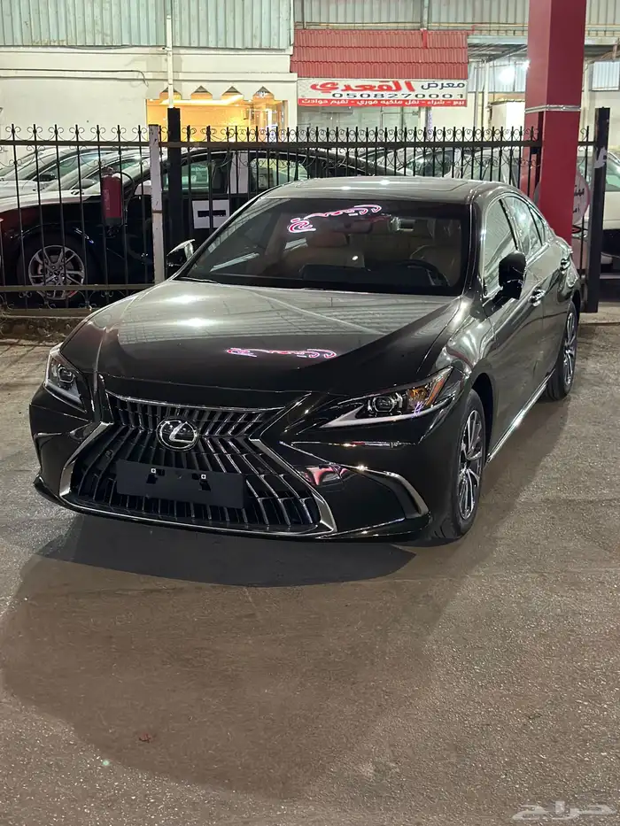 لكزس ES350 2025 تشغيل عن بعد 6