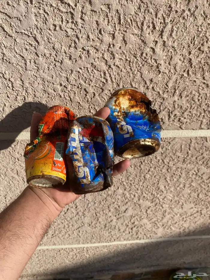 علب قديمه 1