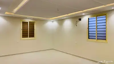 دور ثالث 7 غرف مساحة حول 400 سطح خاص فقط 630 7