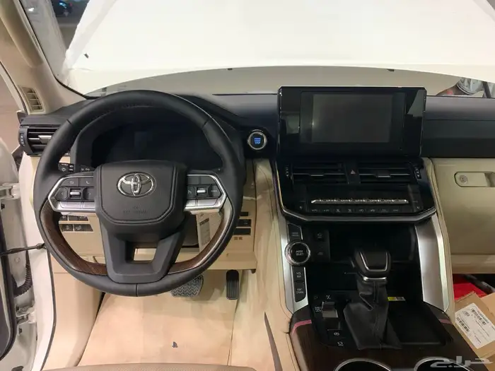 تويوتا لاندكروزر بريمي L4 2025 بطاقه جمركيه GXR 7