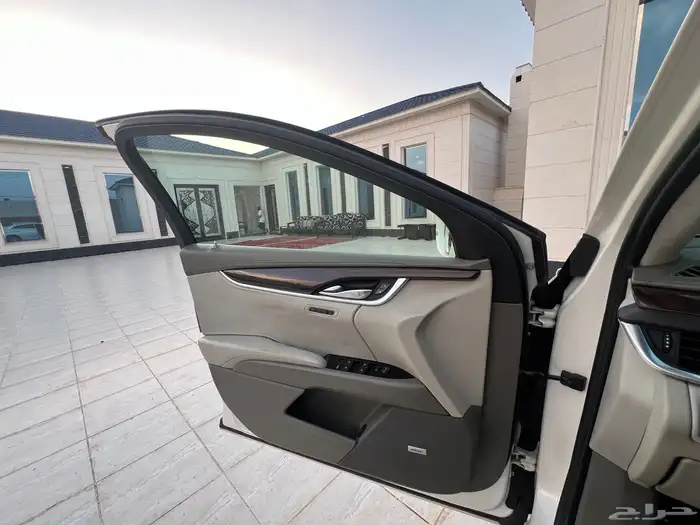 كاديلاك xts4 شد بلد 3