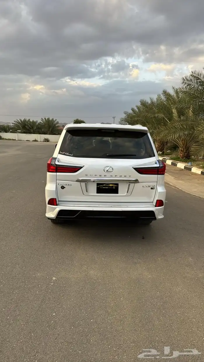 لكزس - LX570 سعودي مخزن 2021 تم للبيع مباع 7