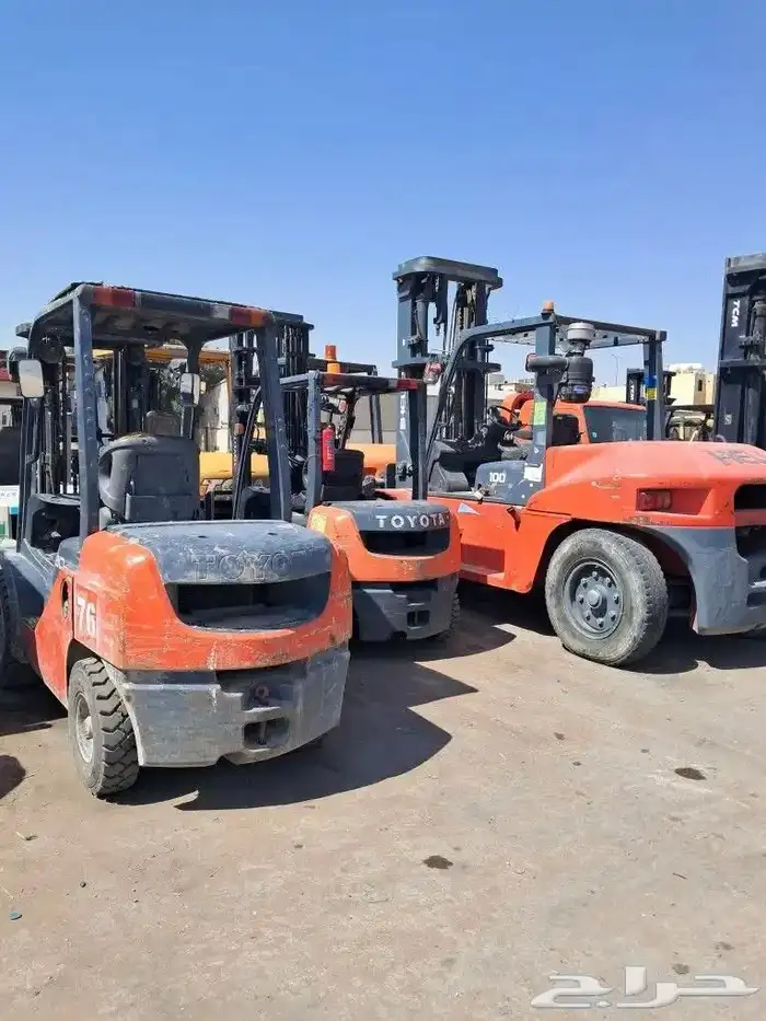 فوركلفت رافعة شوكية للايجار تاجير رافعات شوكية يومي شهري 28