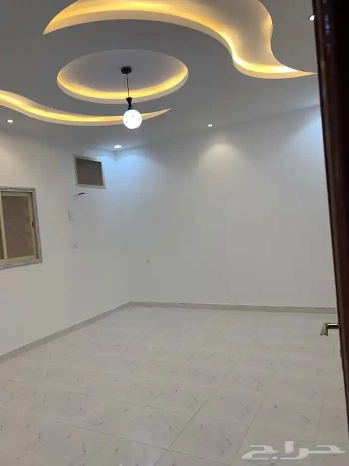 عمارة للبيع مع 4 ادوار كل دور شقتين 5