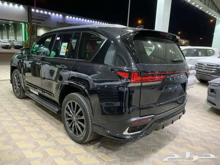 لكزس - LX600 - اف سبورت - خليجي - أسود-2025 3