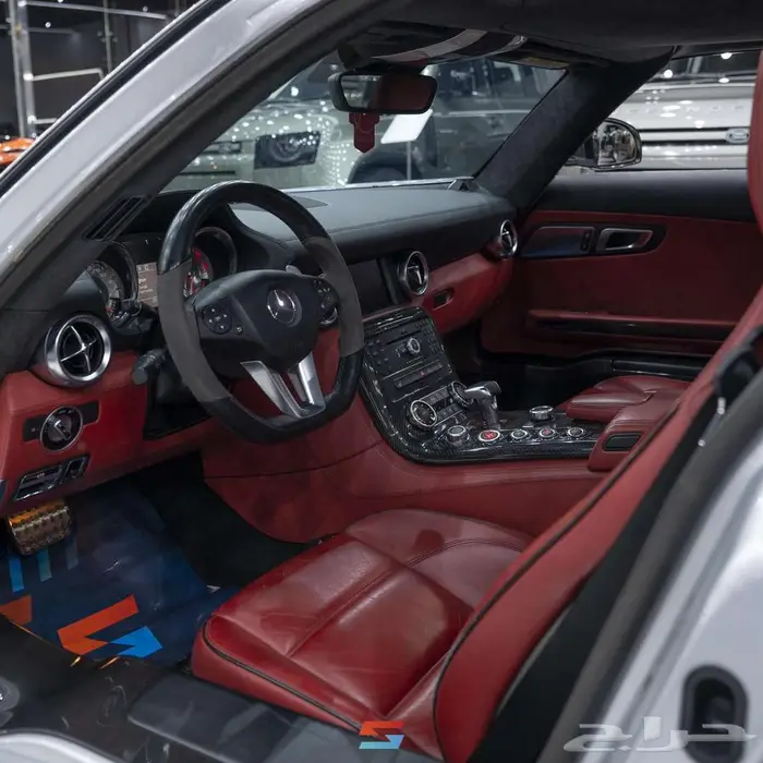مرسيدس SLS AMG موديل 2011 17