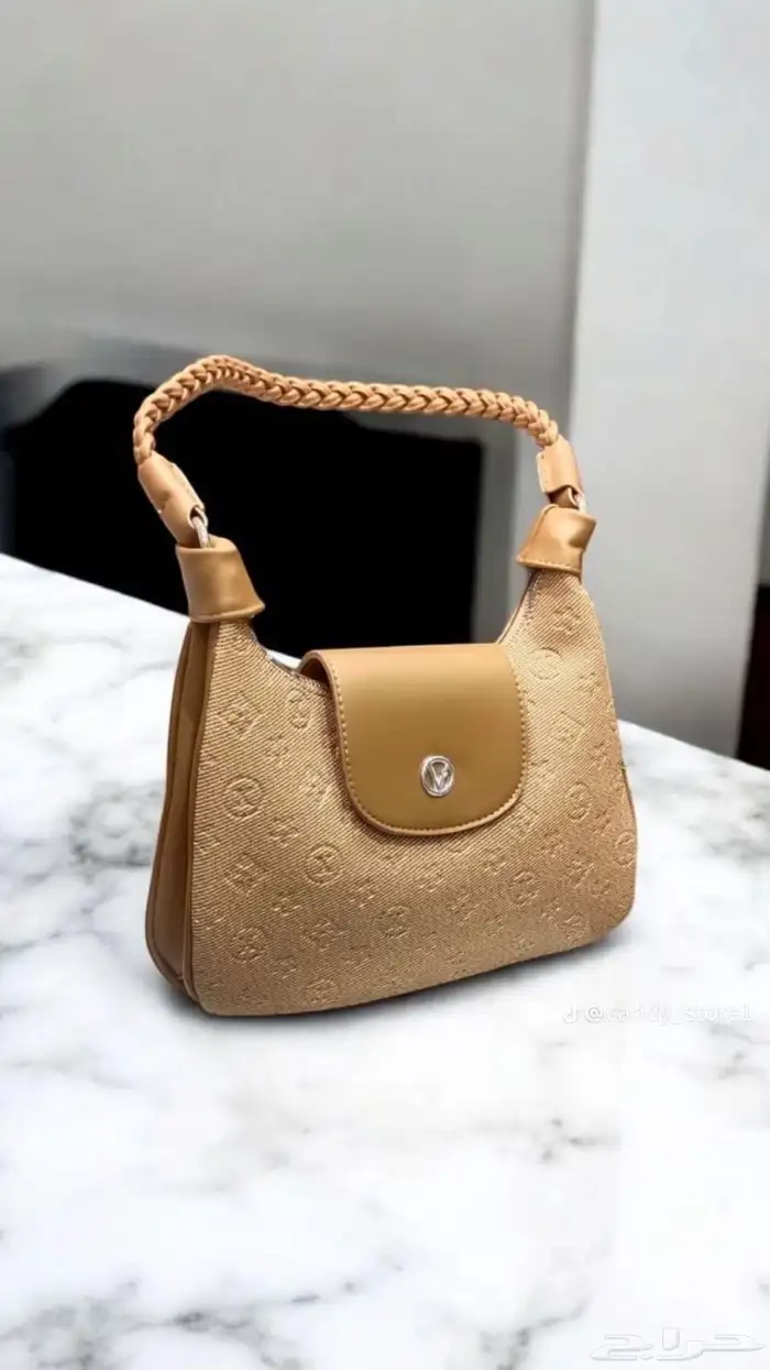 شنط نسائيه جديده وفخمه باقل الأسعار 80 27