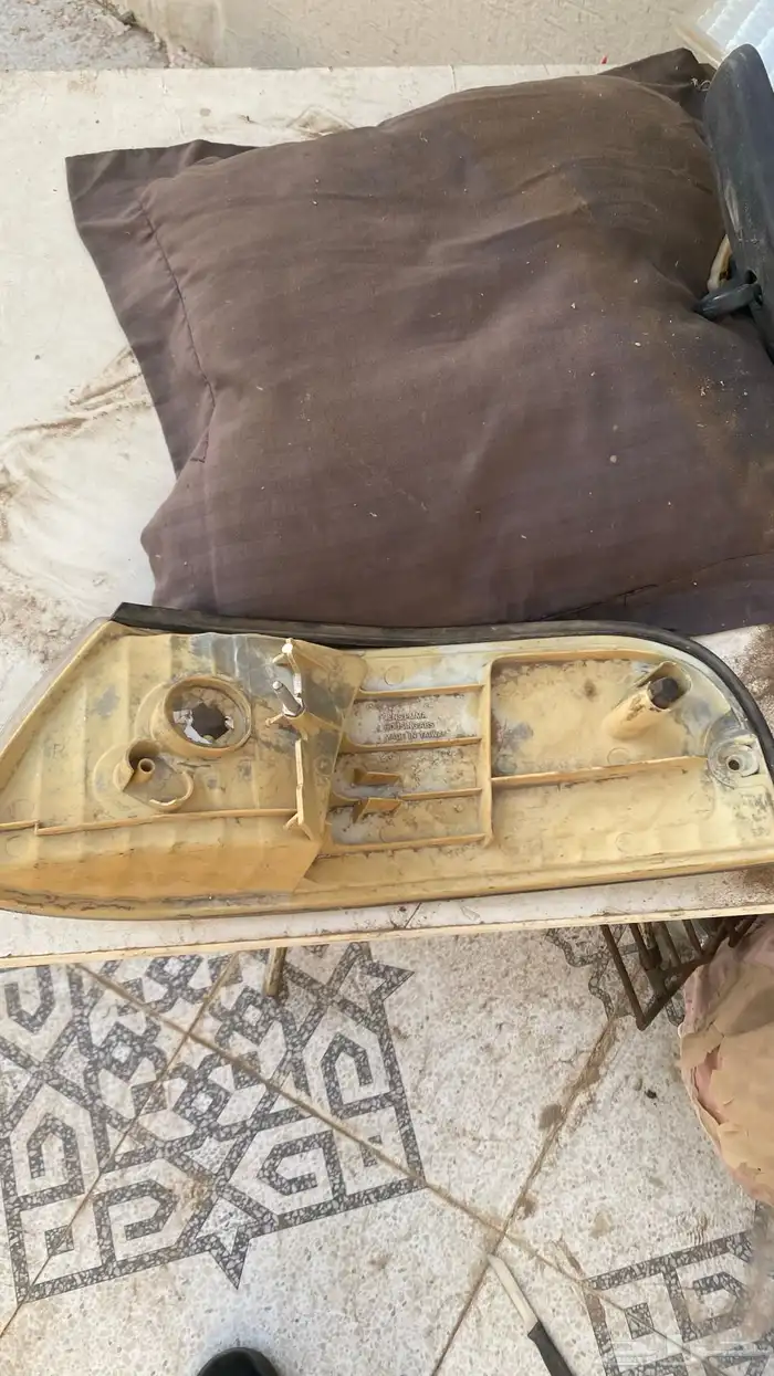 اركان او اسطبات جنب كراون فكتوريا 6