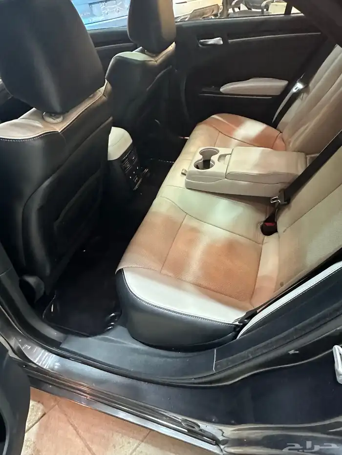 كرايسلر 300S V8 هيمي 2020   فل كامل   على الشرط 4
