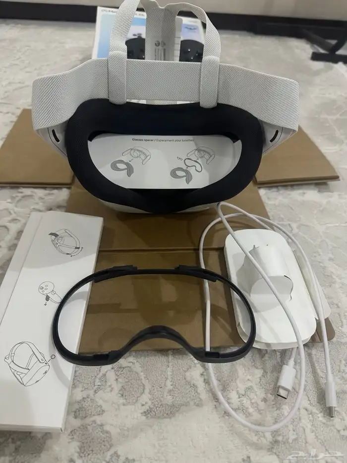 ميتا كويست 3s للبيع ب 1000 ريال 1