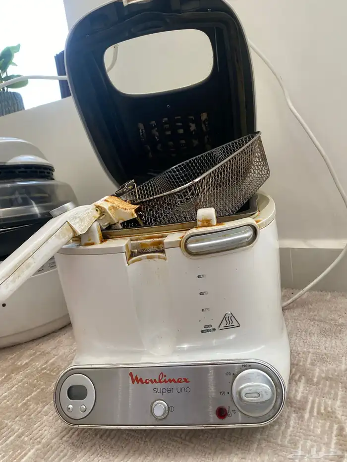 مجموعه أجهزه كهربائيه تحمير وقلي حد 380 جميع وفيه تفريد 1