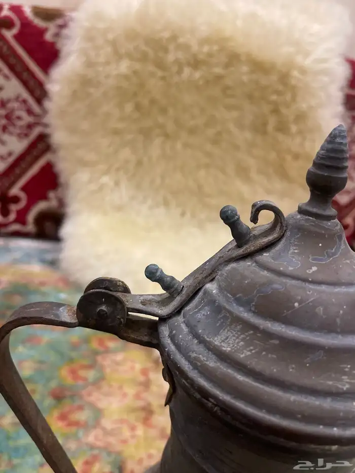 دله شبيهة دلال القصر 4