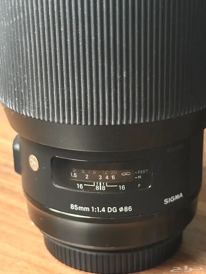عدسة sigma 85 1 1.4 0