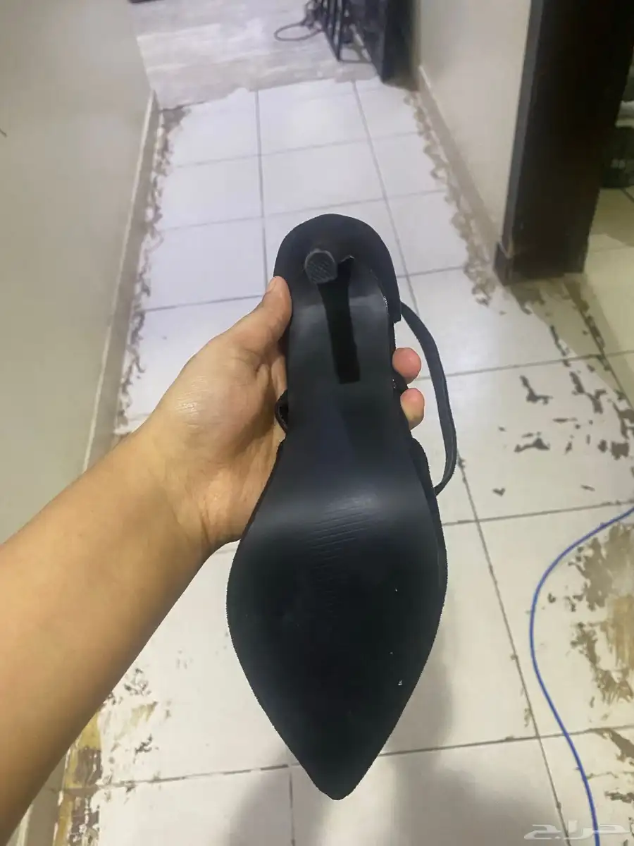 كعب اسود مخمل 0