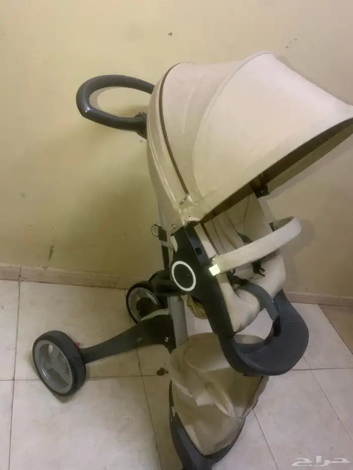 عربةاطفال فاخرة ميما زاري شبه جديدةوستوكي ويويو ودونا 2