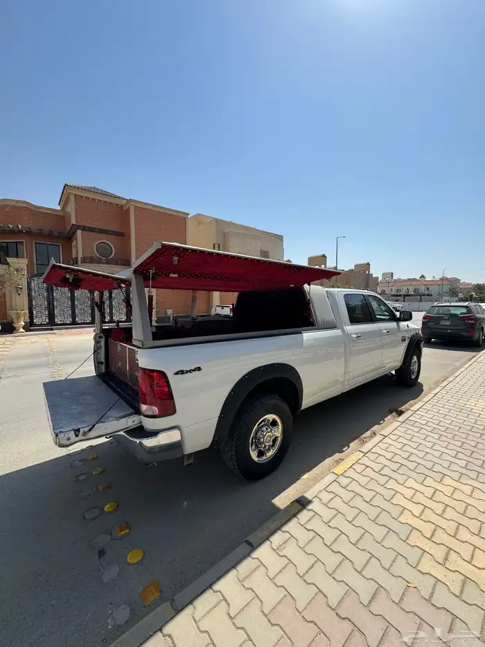 دودج رام 2500 مجهز للرحلات 3