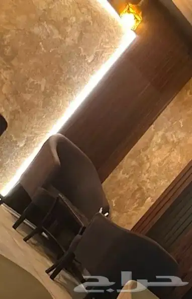 كراسي مقهى كافيه نظيفه جدا 0