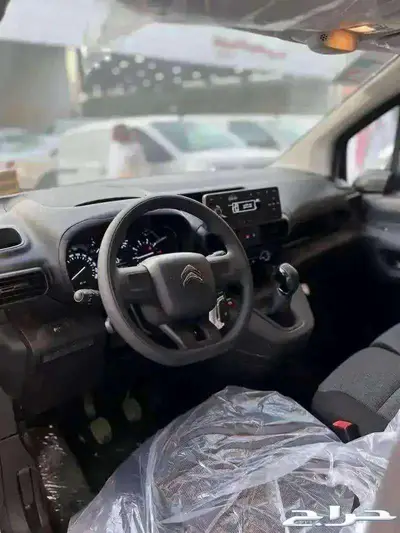 سيتروين برلينجو بضاعه ديزل 2024 ب49500 بطاقة 4