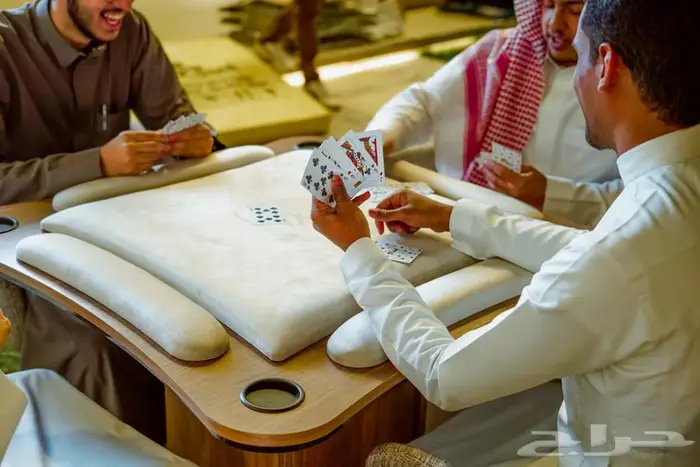 طاولة بلوت جديده مع كراسي 5