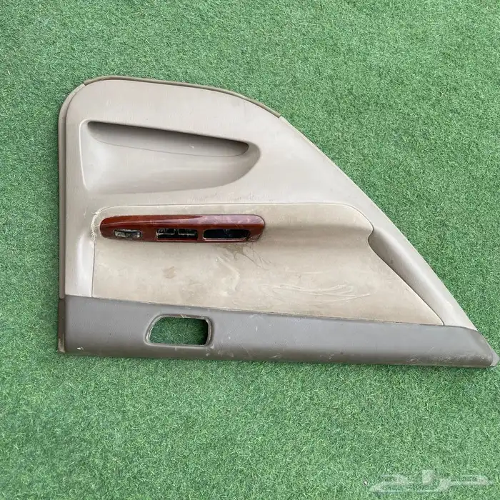 للبيع ديكور باب كامري 1