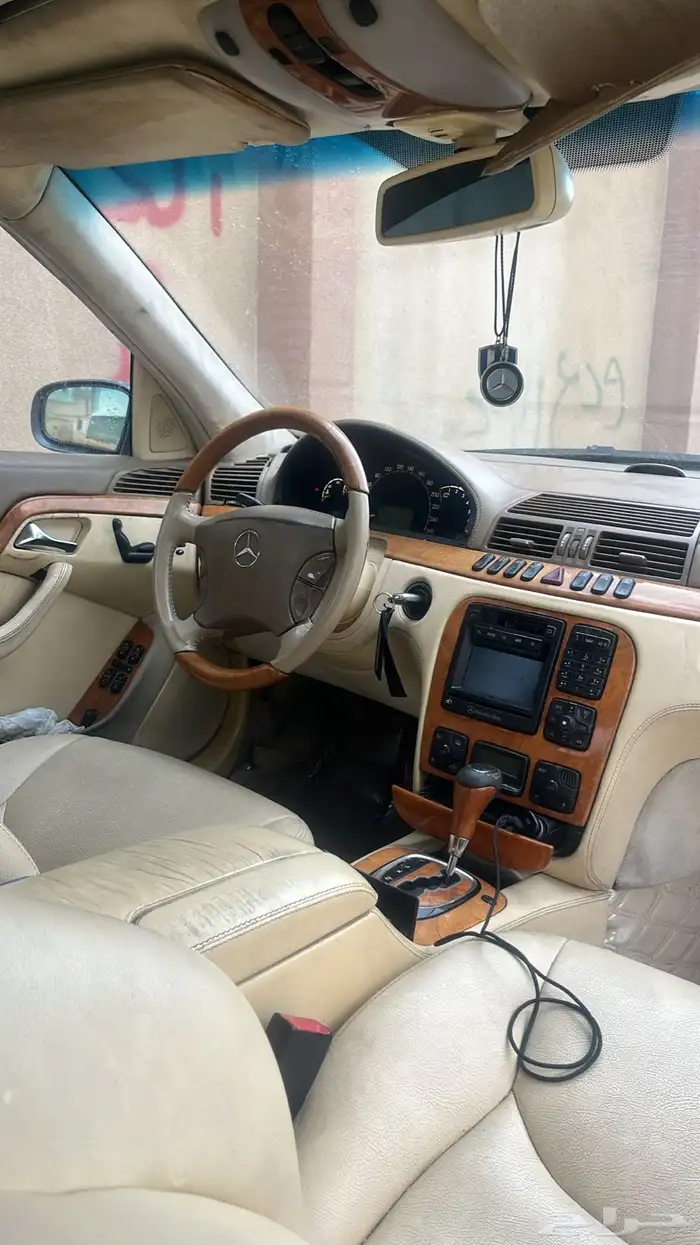 مرسيدس فياقرا s320 مصدوم 1