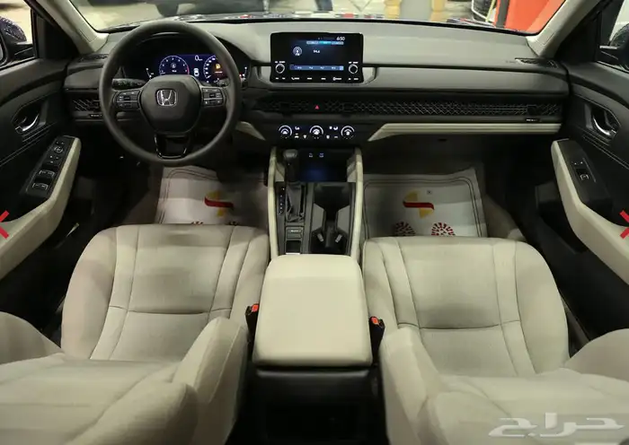 هوندا اكورد LX 2025 10