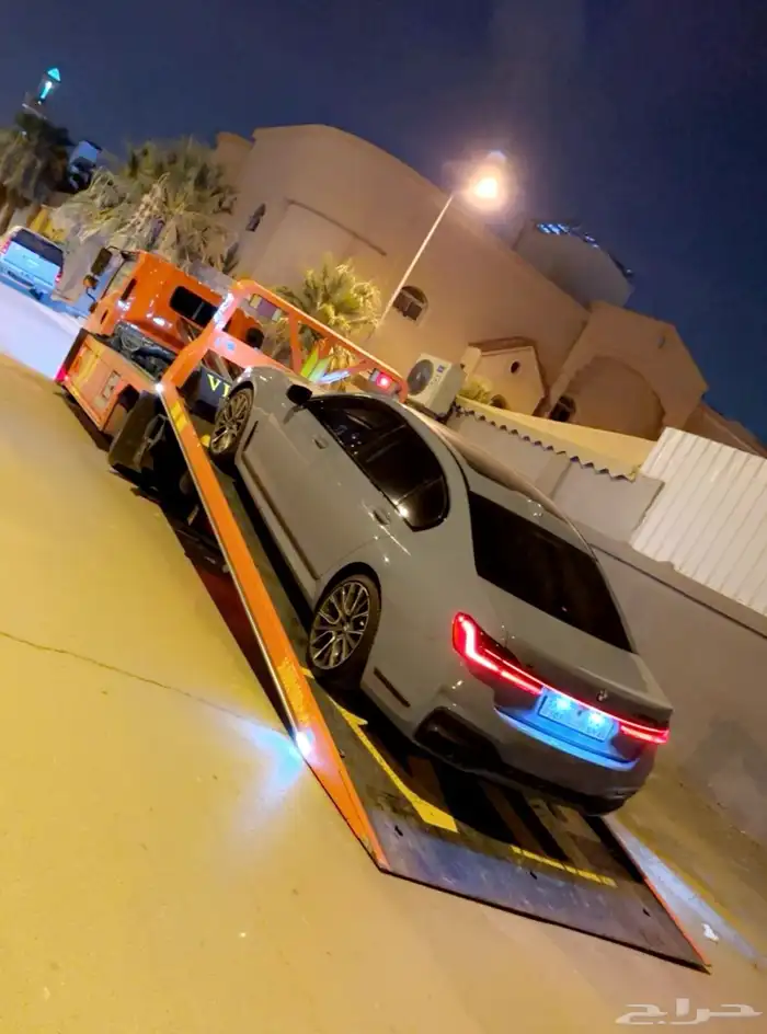 سطحه هذروليك موديل حديث متواجد في جده 0