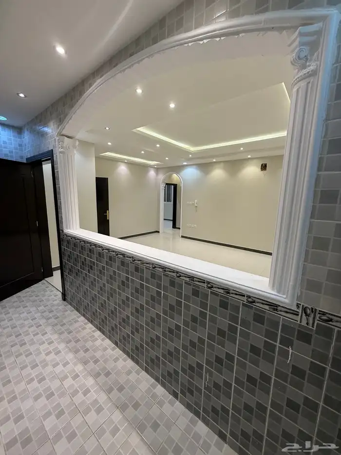 شقة ثلاث غرف وصاله ومطبخ في العارض. Three-room apartment 10