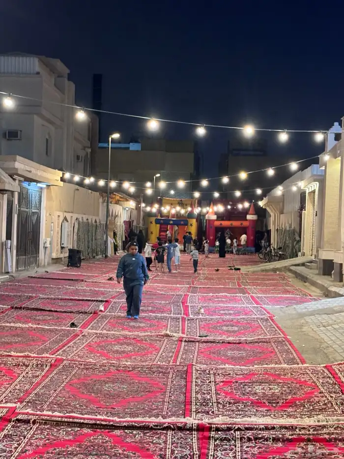 خيم وزل وعقود اضواء 2