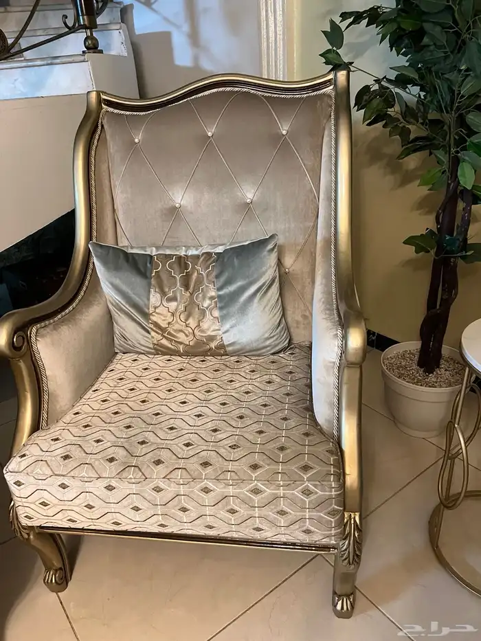 كنب كلاسيكي للبيع 2