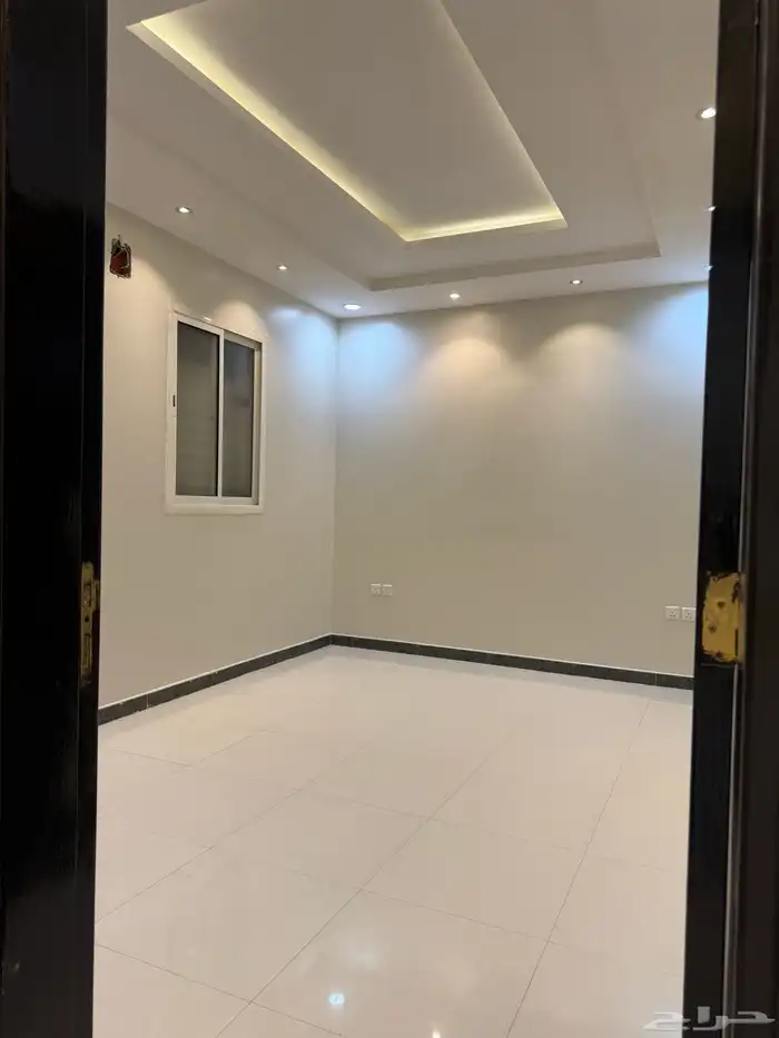 شقة ثلاث غرف وصاله ومطبخ في العارض. Three-room apartment 13