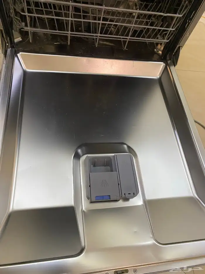 غساله صحون بيكو للبيع تحتاج الى تغير جرم خارجي 4