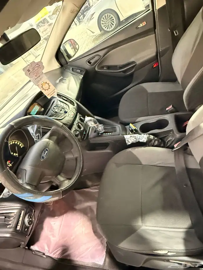 للبيع سيارة فورد 14