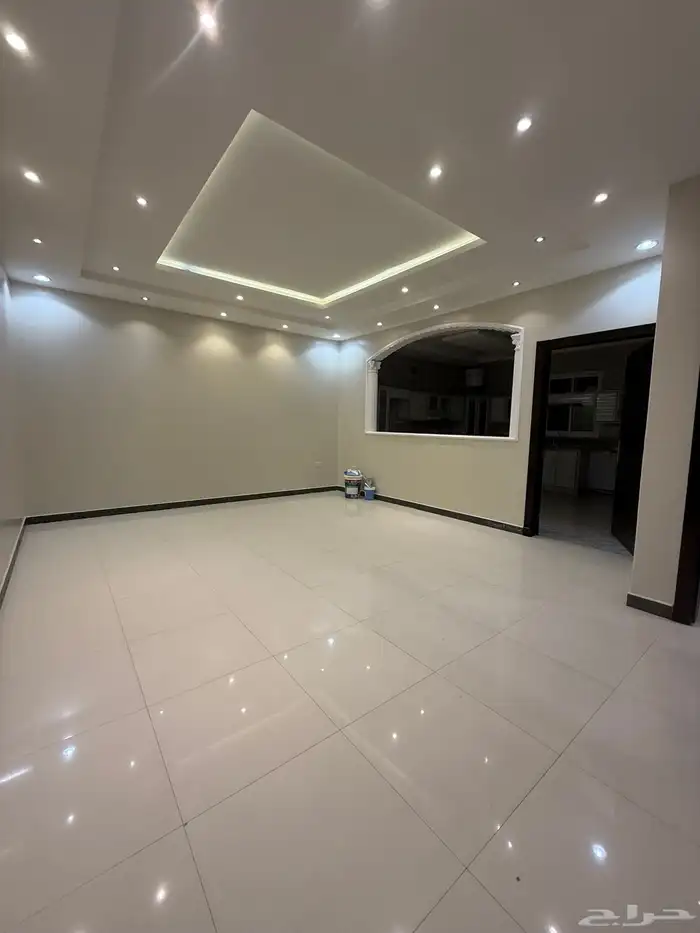 شقة ثلاث غرف وصاله ومطبخ في العارض. Three-room apartment 4