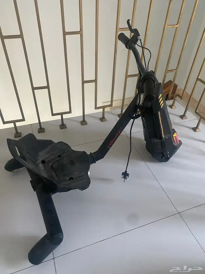 سكوتر كهربائي ممتاز 4