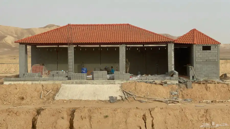 حداده هناكر اسطبلات خيول مستودعات قرميد 70