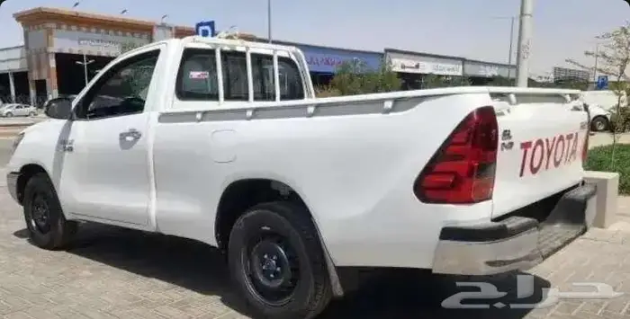 تويوتا هايلوكس 2025 دبل وبدون ديزل وبنزين استلام قبل العيد 6