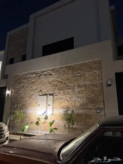 دور فخمه في حي العارض من المالك مباشره 0