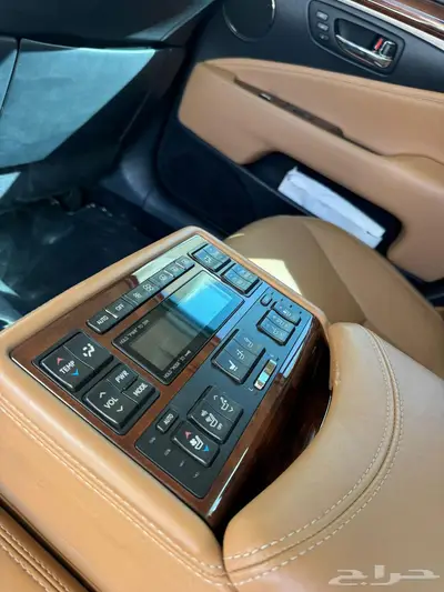 لكزس 3