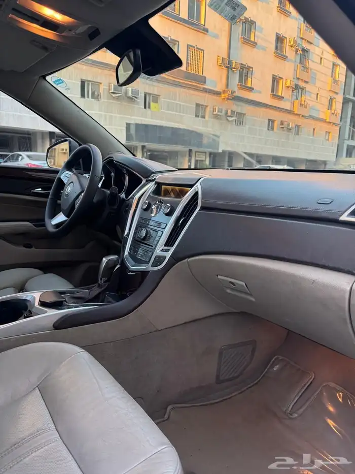 كاديلاك SRX4 12