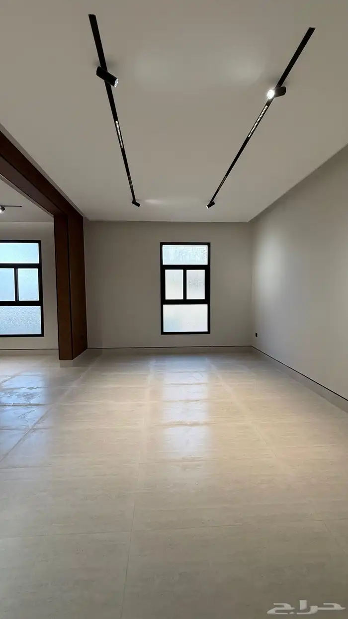 دور علوي للبيع حي الدريهميه 12