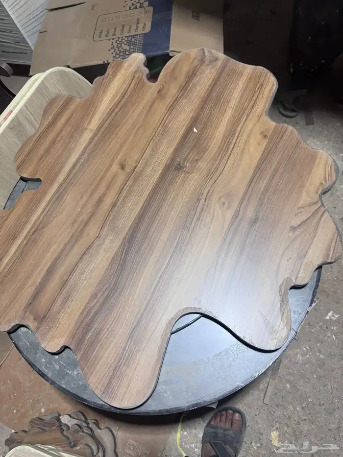 طاولات خشب شكل شجر طبيعي تايلندي 3