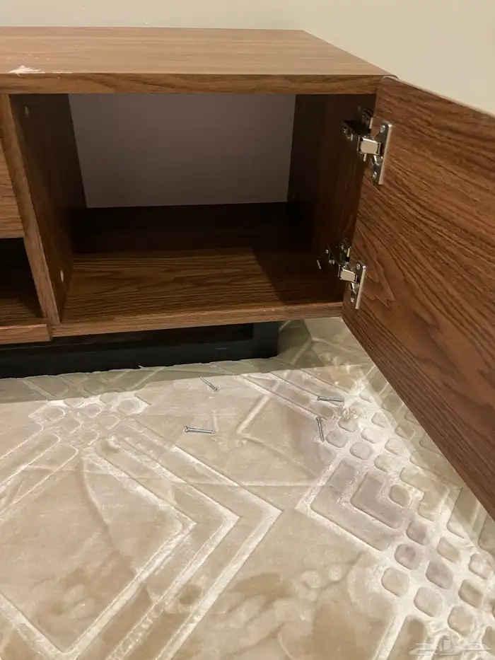 طاولة تلفزيون 2