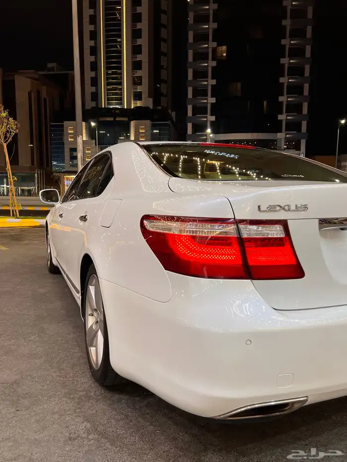 تم البيع لكسزس LS460 موديل 2009 12