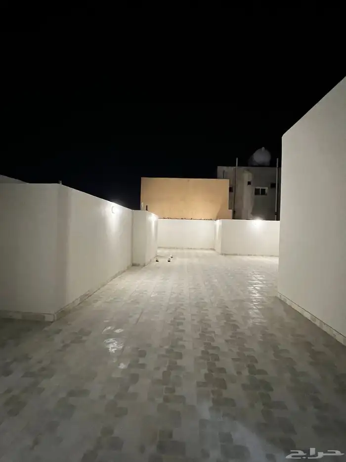 دور حمراء الأسد ( د ) بناء شخصي 16