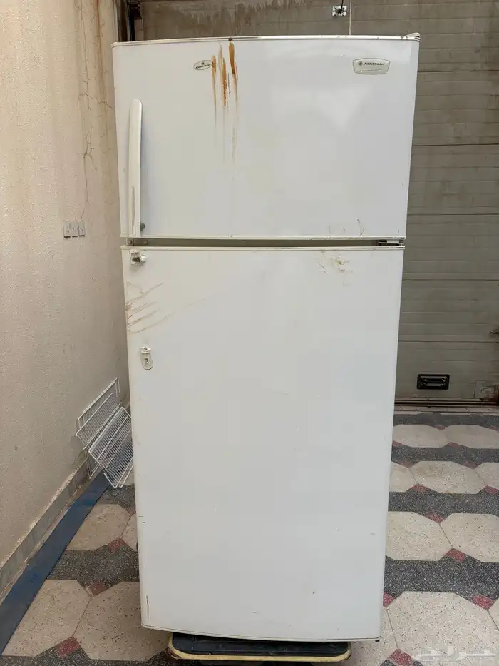 ثلاجة كليفناتور خربانه 2