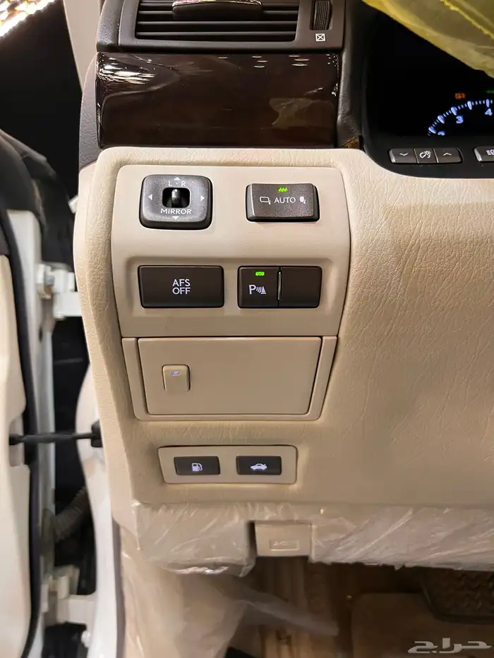 تم البيع لكسزس LS460 موديل 2009 52