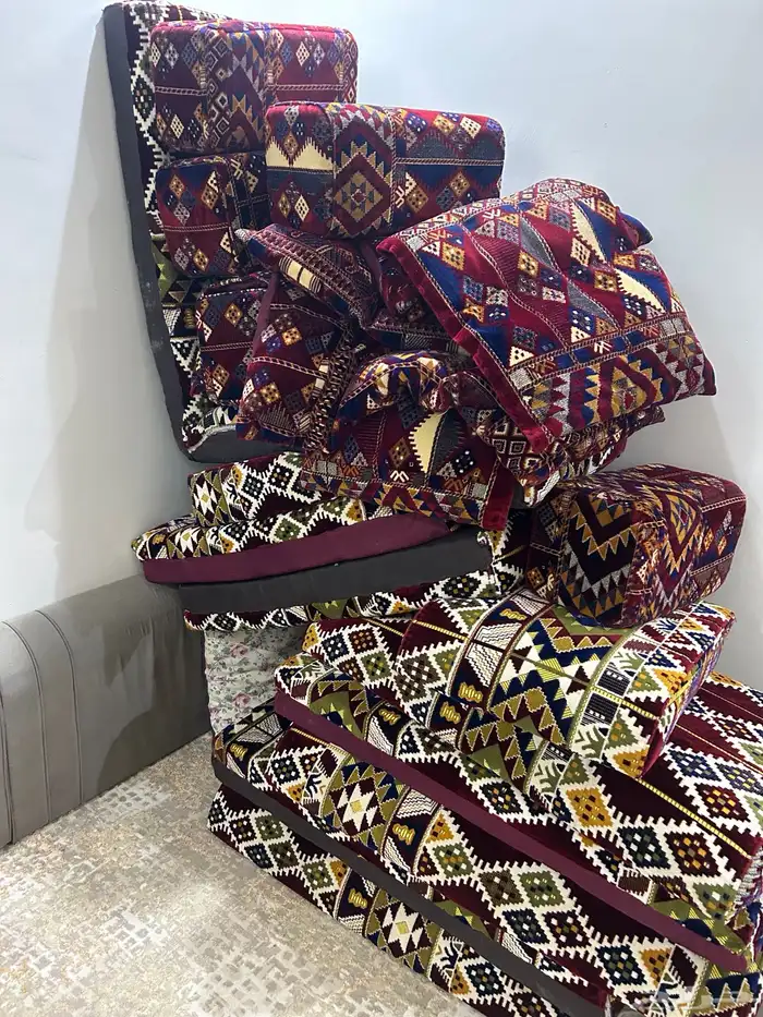 البيع مساند ضهر سفنج تراثيه 1